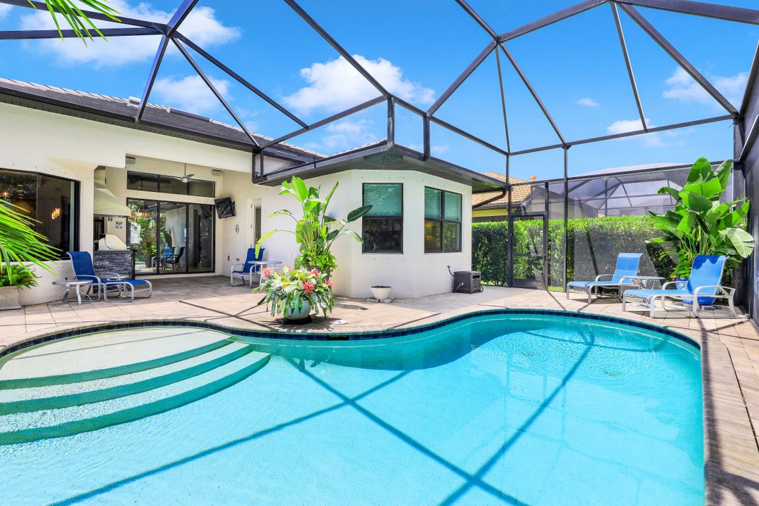 10102 Palazzo Dr, Naples, FL 34119