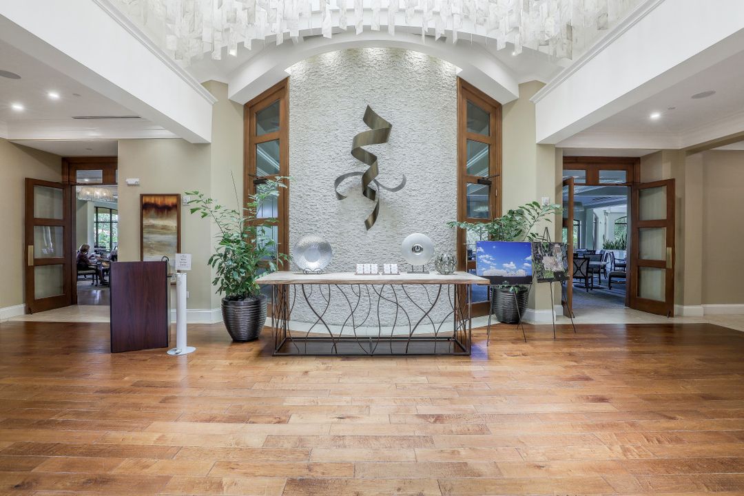 1818 Leamington Ln, Naples, FL 34109