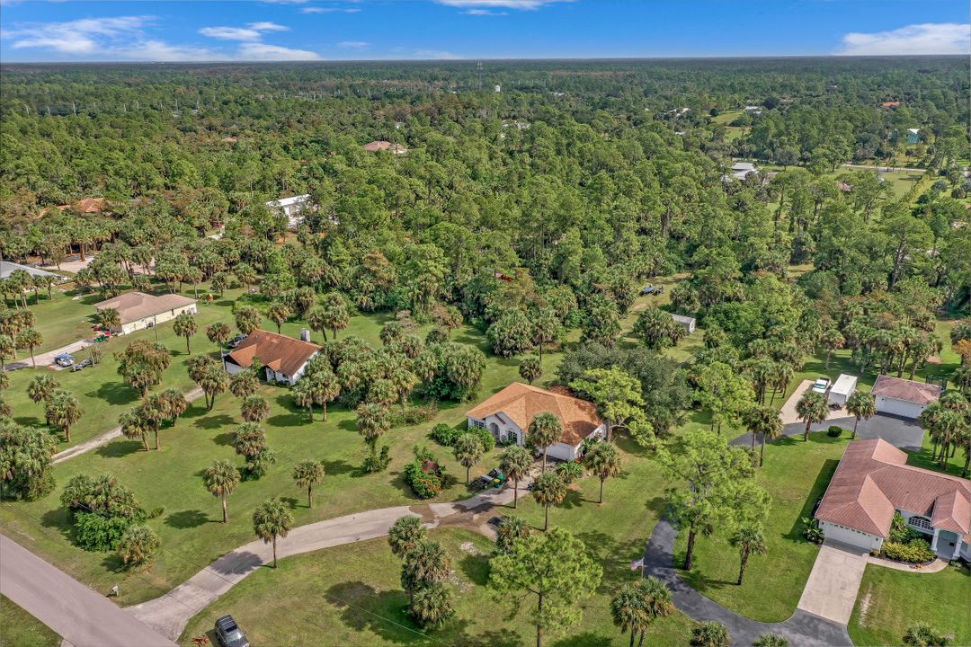 330 17th St SW, Naples, FL 34117