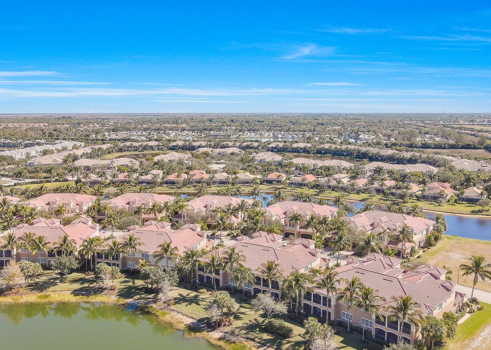 9293 Menaggio Ct #101, Naples, FL 34114