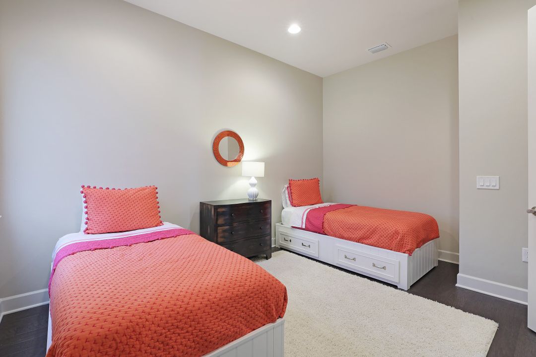 9542 Ironstone Terrace #202, Naples, FL 34120