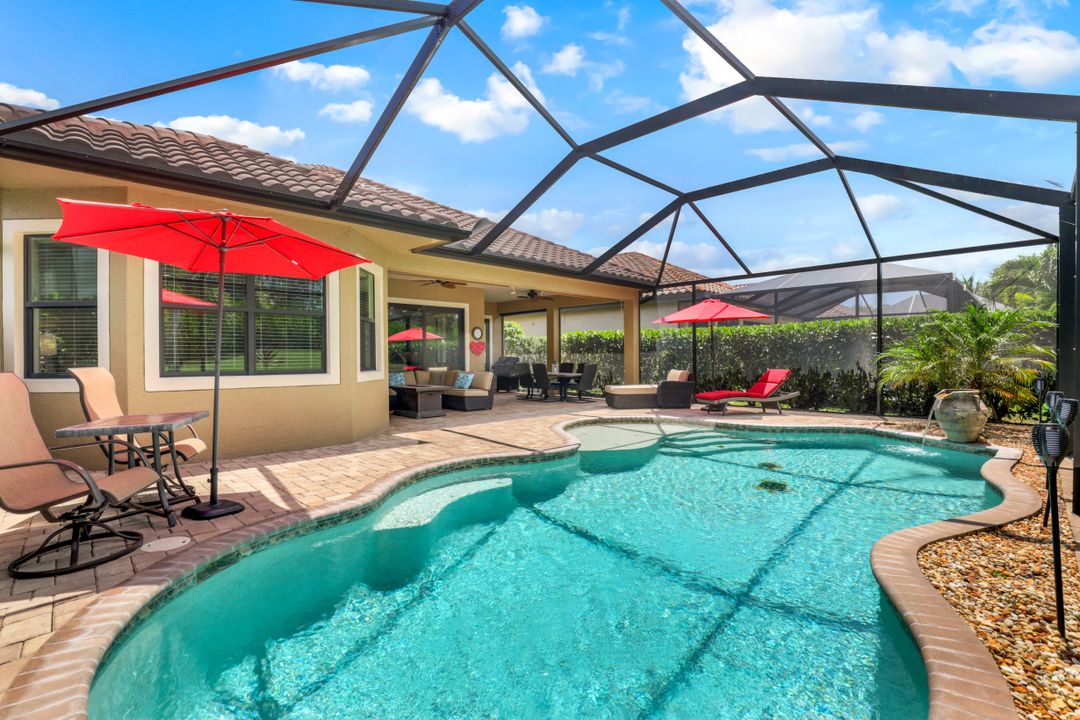 9097 Isla Bella Cir, Bonita Springs, FL 34135