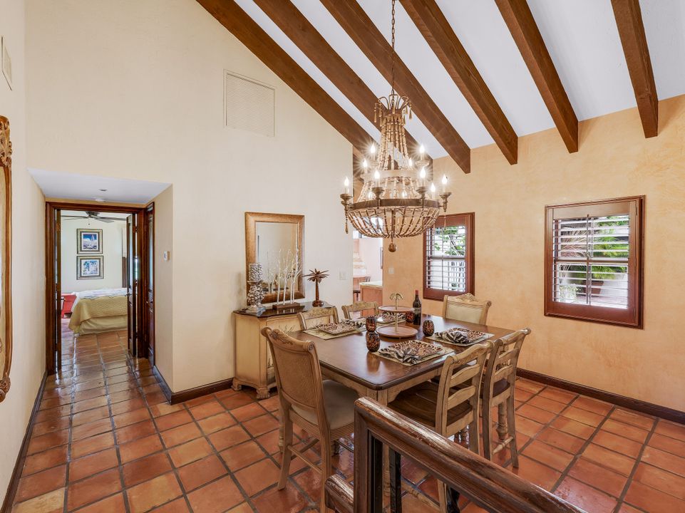 5850 Pelican Bay Blvd, Naples, FL 34108