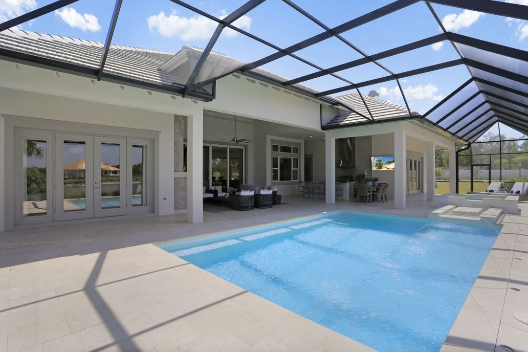 6035 Plana Cays Dr, Naples, FL 34113