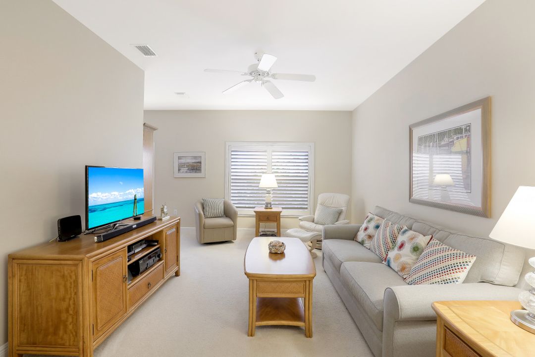 5230 Birmingham Dr #101, Naples, FL 34110