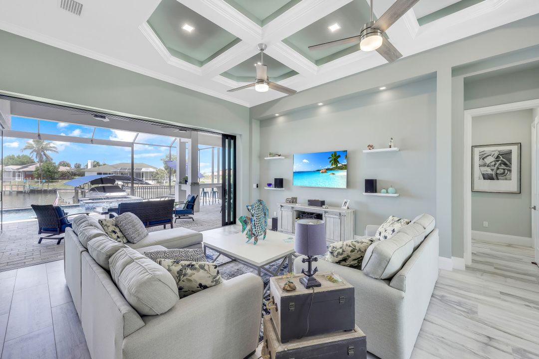 214 NW 32nd Pl, Cape Coral, FL 33993