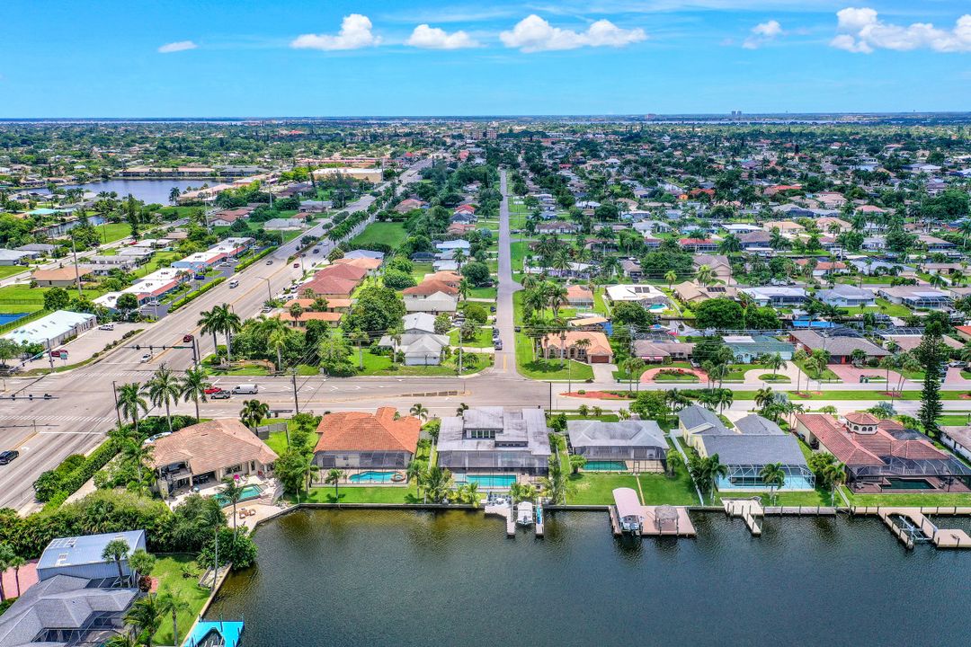 4812 Pelican Blvd, Cape Coral, FL 33914