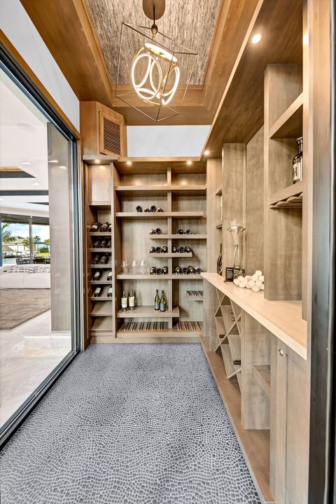 5603 Riverside Dr, Cape Coral, FL 33904