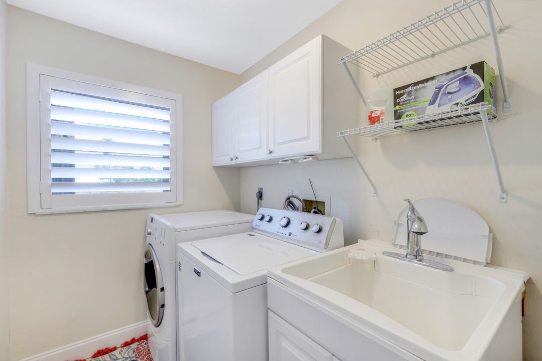 1847 Everest Pkwy, Cape Coral, FL 33904