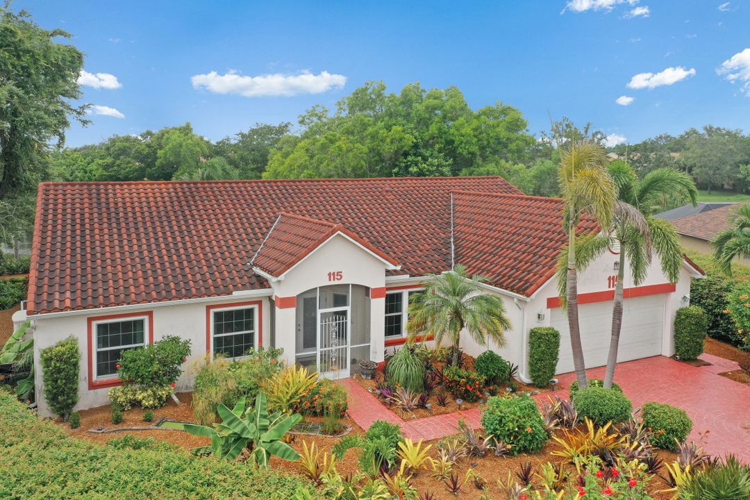 115 Plantation Cir, Naples, FL 34104