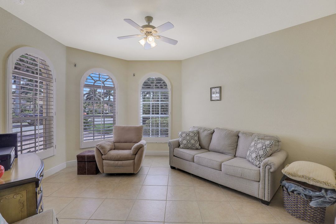 19440 Caladesi Dr, Fort Myers, FL 33967