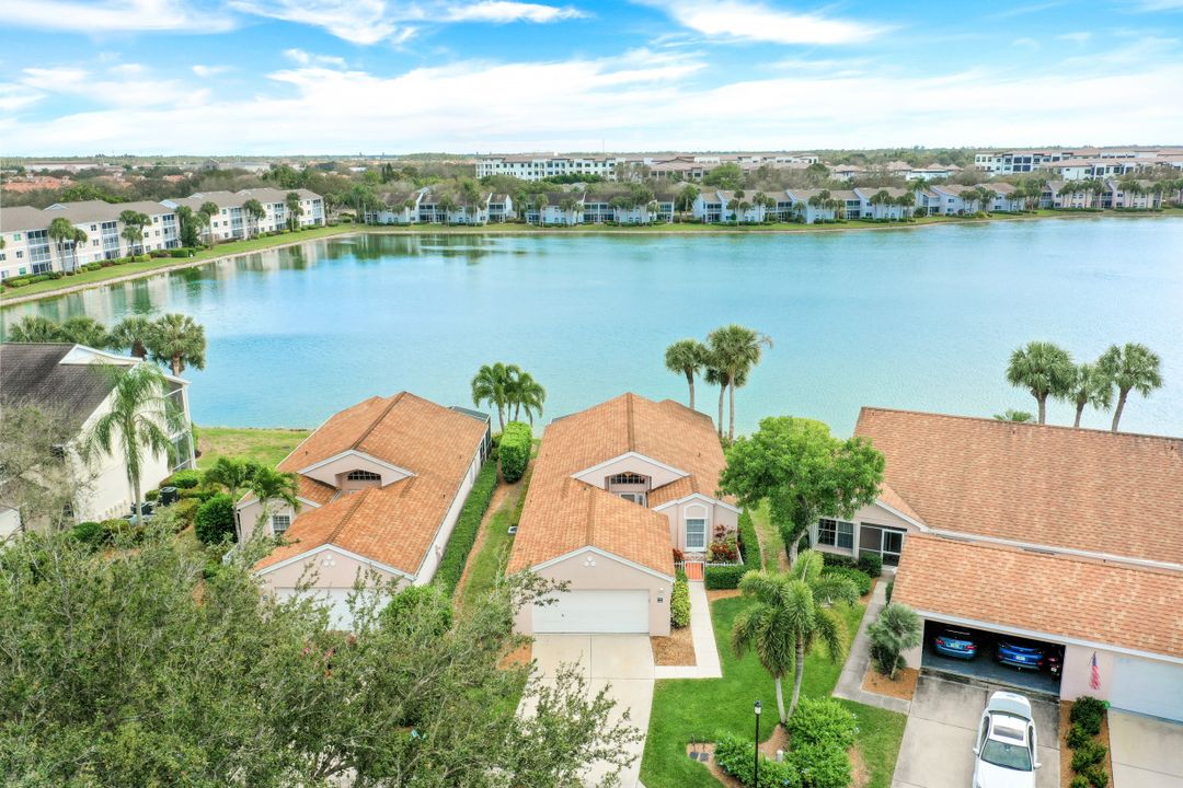 2810 Sailors Way, Naples, FL 34109