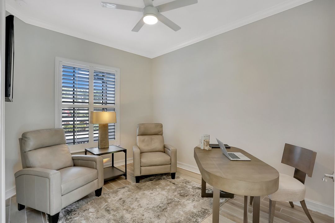 2296 Somerset Pl, Naples, FL 34120