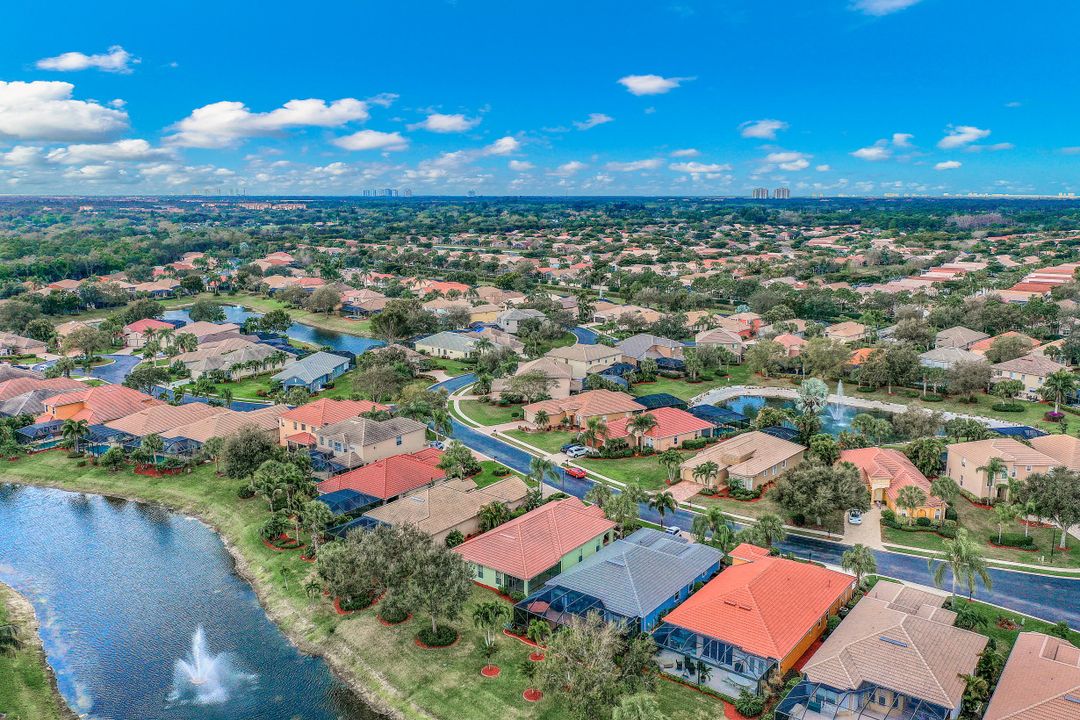 20060 Rookery Dr, Estero, FL 33928