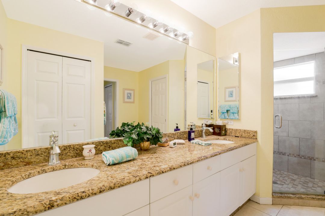 202 SW 37th Terrace, Cape Coral, FL 33914