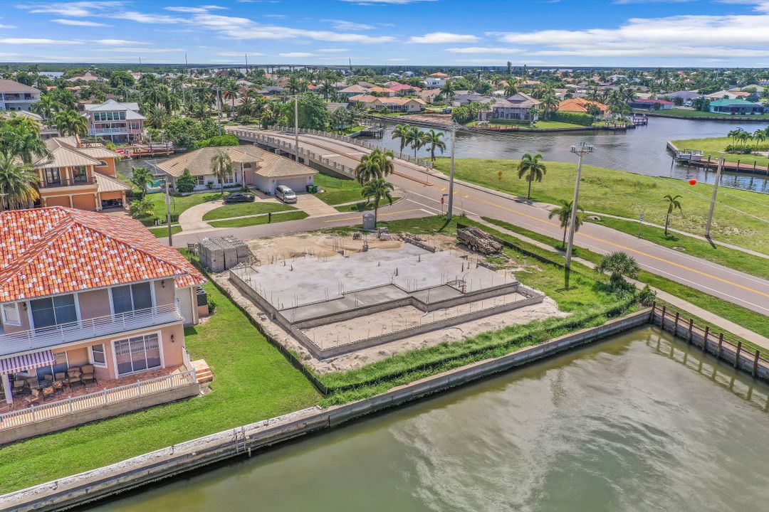 1200 Redwood Ct, Marco Island, FL 34145