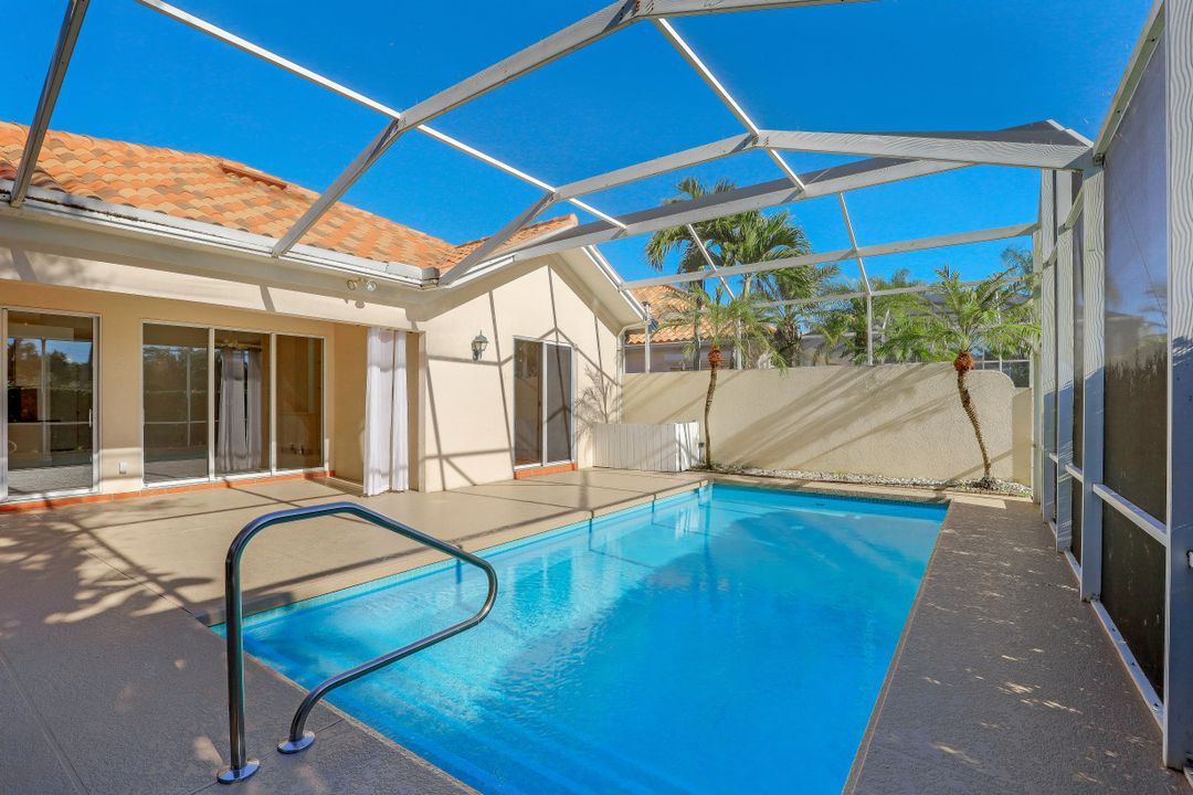 3400 Donoso Ct, Naples, FL 34109