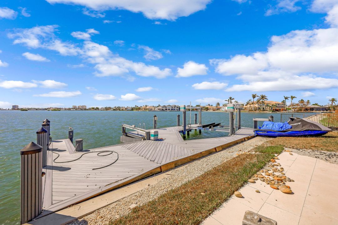 550 S Barfield Dr, Marco Island, FL 34145