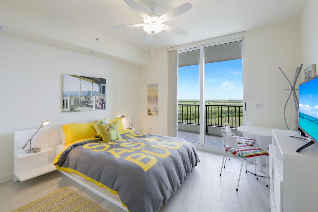 1050 Borghese Ln #804, Naples, FL 34114