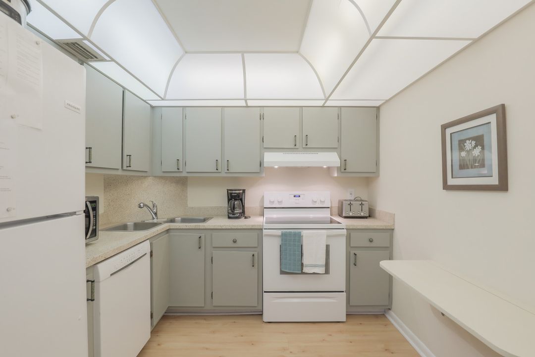 380 Seaview Ct #410, Marco Island, FL 34145