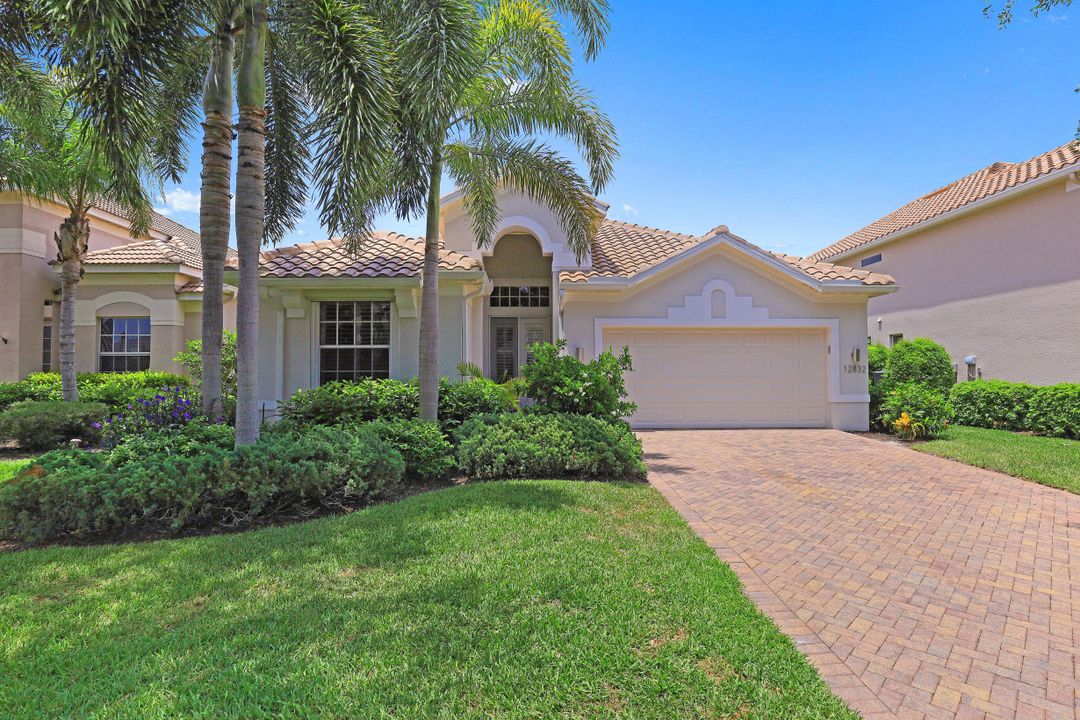 12832 Brynwood Way, Naples, FL 34105