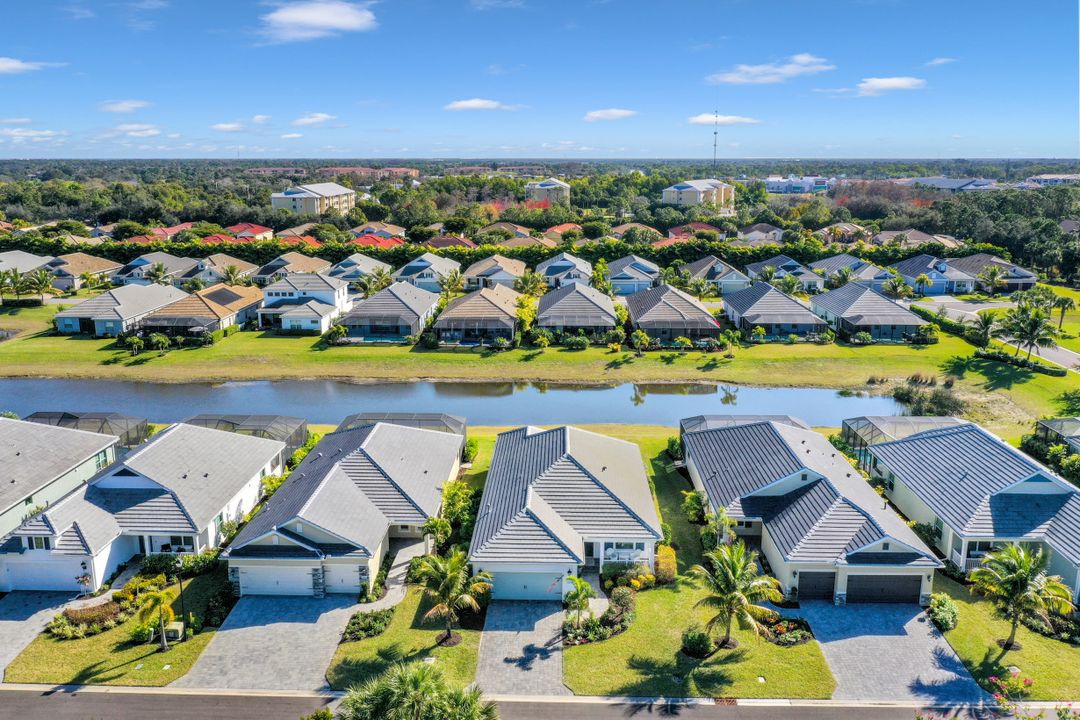 19874 Coconut Harbor Cir, Fort Myers, FL 33908