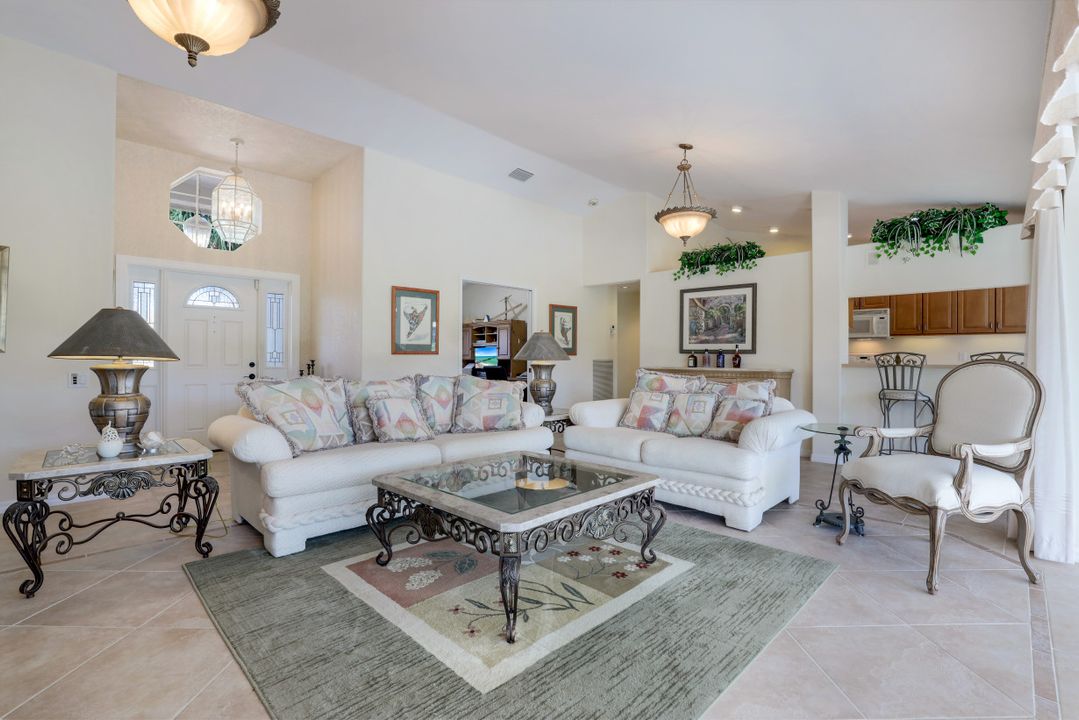 13331 Bridgeford Ave, Bonita Springs, FL 34135