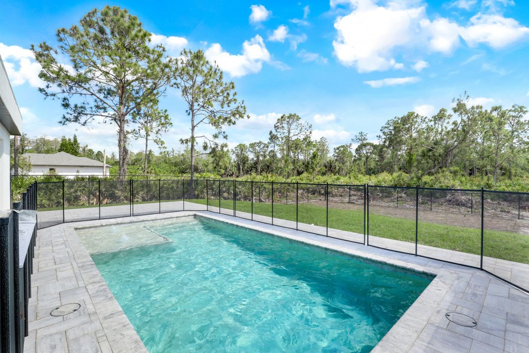 4312 18th Ave NE, Naples, FL 34120