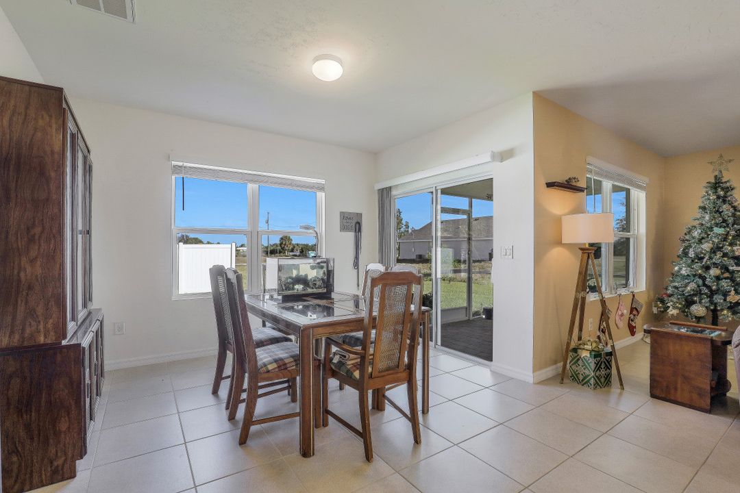 321 NW 11th St, Cape Coral, FL 33993