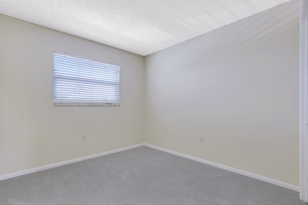 3325 Airport-Pulling Rd N #L-3 , Naples, FL 34105