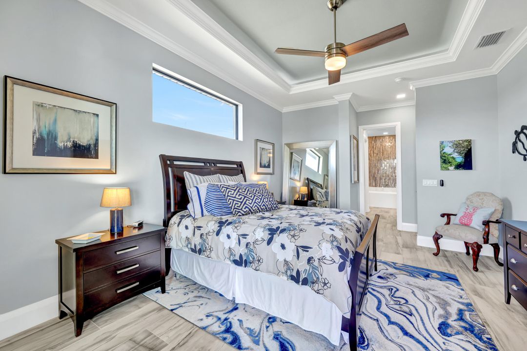 214 NW 32nd Pl, Cape Coral, FL 33993