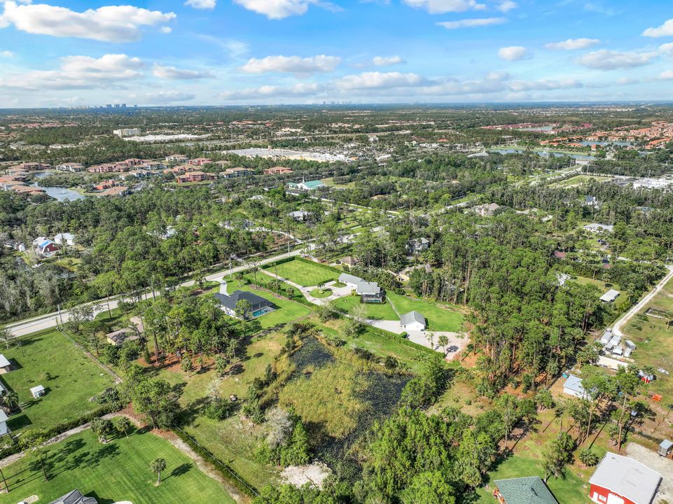 2088 Oakes Blvd, Naples, FL 34119