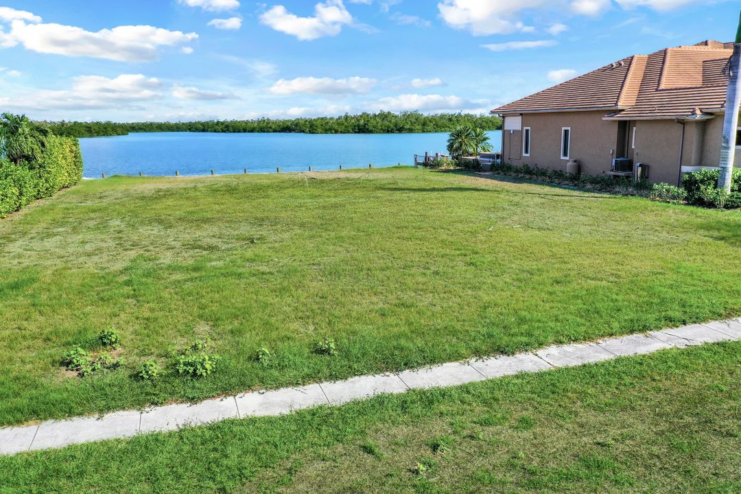 185 Stillwater Ct, Marco Island, FL 34145