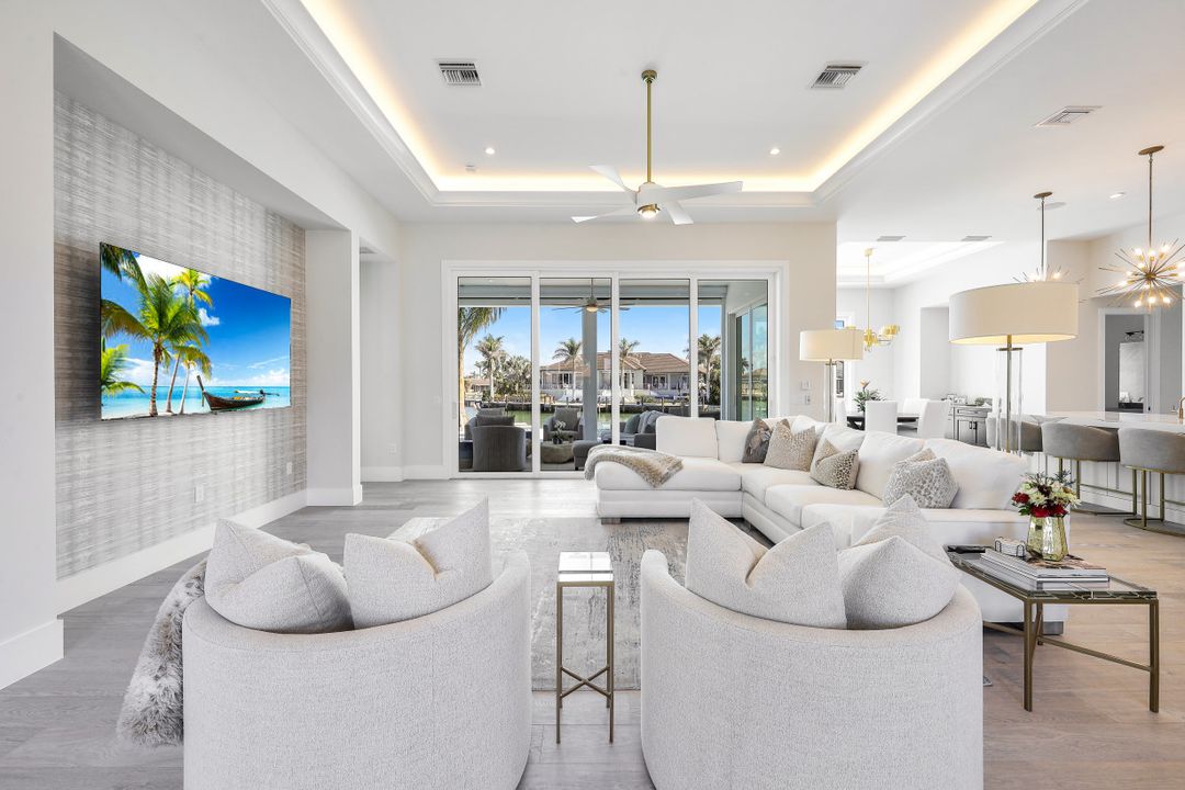 1250 Spanish Ct, Marco Island, FL 34145