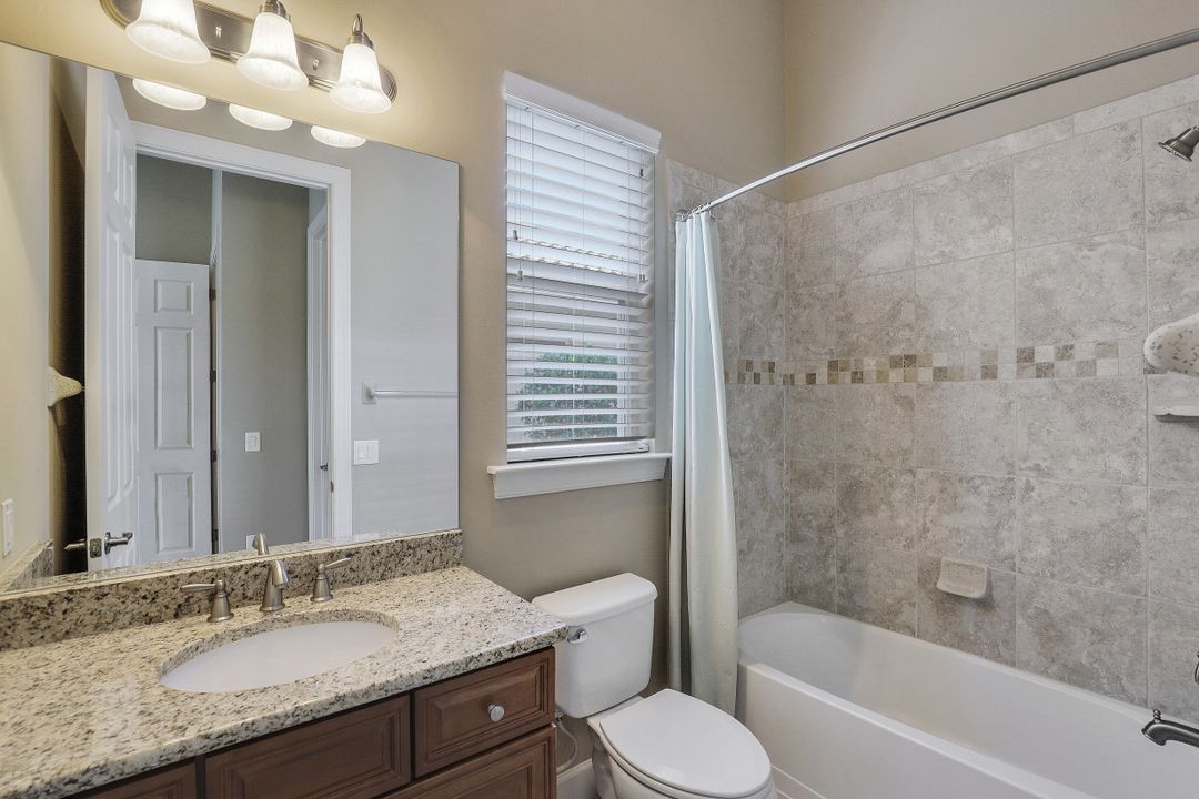 9172 Flint Ct, Naples, FL 34120