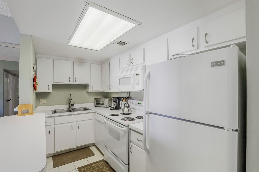 180 Seaview Ct #410, Marco Island, FL 34145