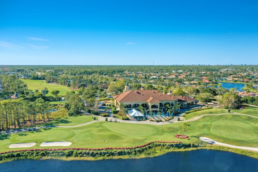 7247 Lantana Cir, Naples, FL 34119