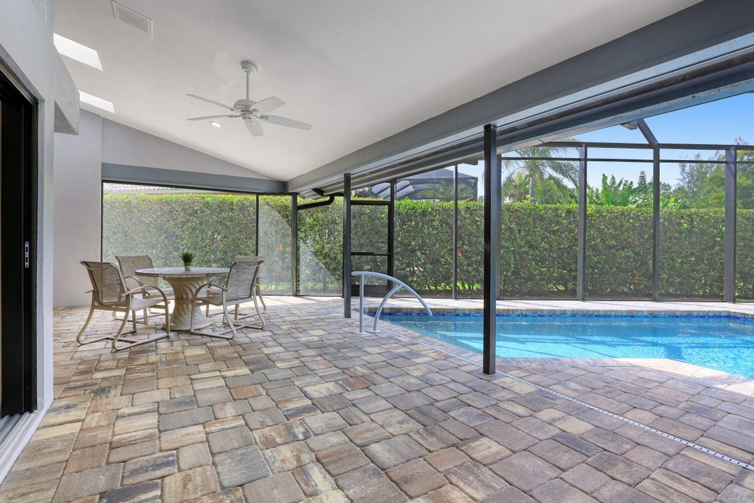 1380 Bald Eagle Dr, Naples, FL 34105