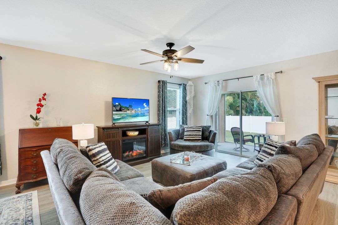 3405 NW 9th St, Cape Coral, FL 33993