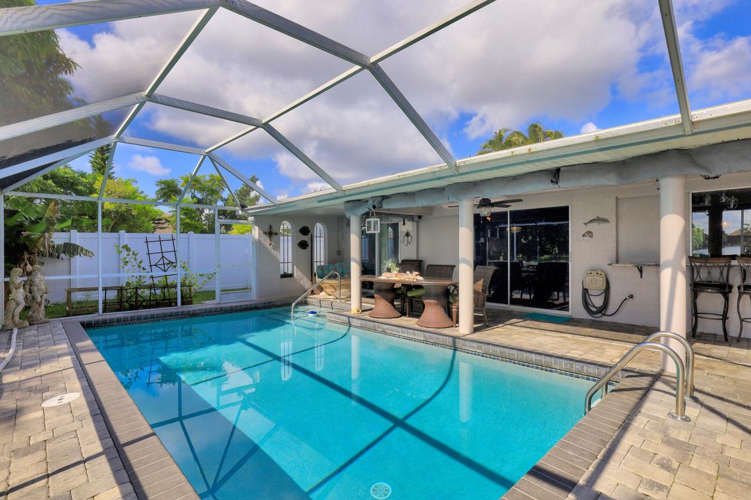 3817 SW 2nd Ave, Cape Coral, FL 33914