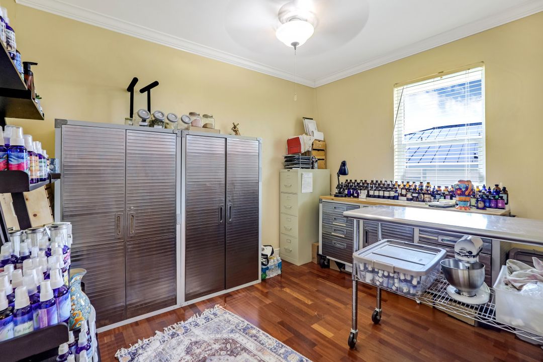 419 Nassau Ct, Marco Island, FL 34145