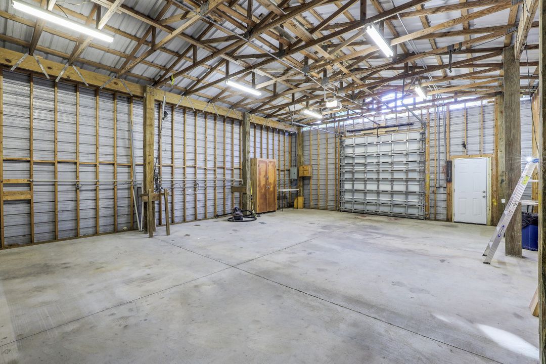 8642 Whispering Pines Dr, Saint James City, FL 33956