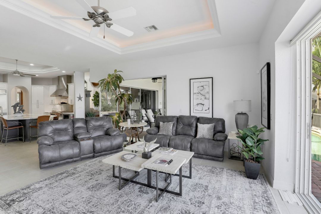 5239 SW 27th Ave, Cape Coral, FL 33914