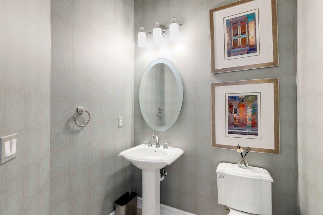 7413 Byrons Way, Naples, FL 34113