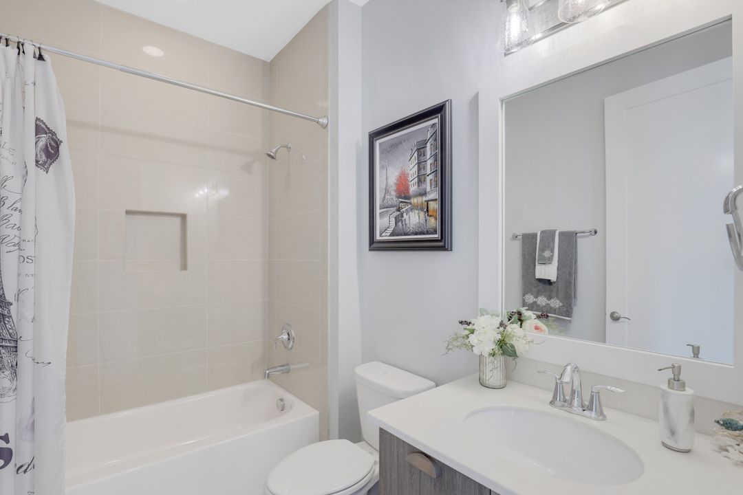 14844 Dockside Ln, Naples, FL 34114