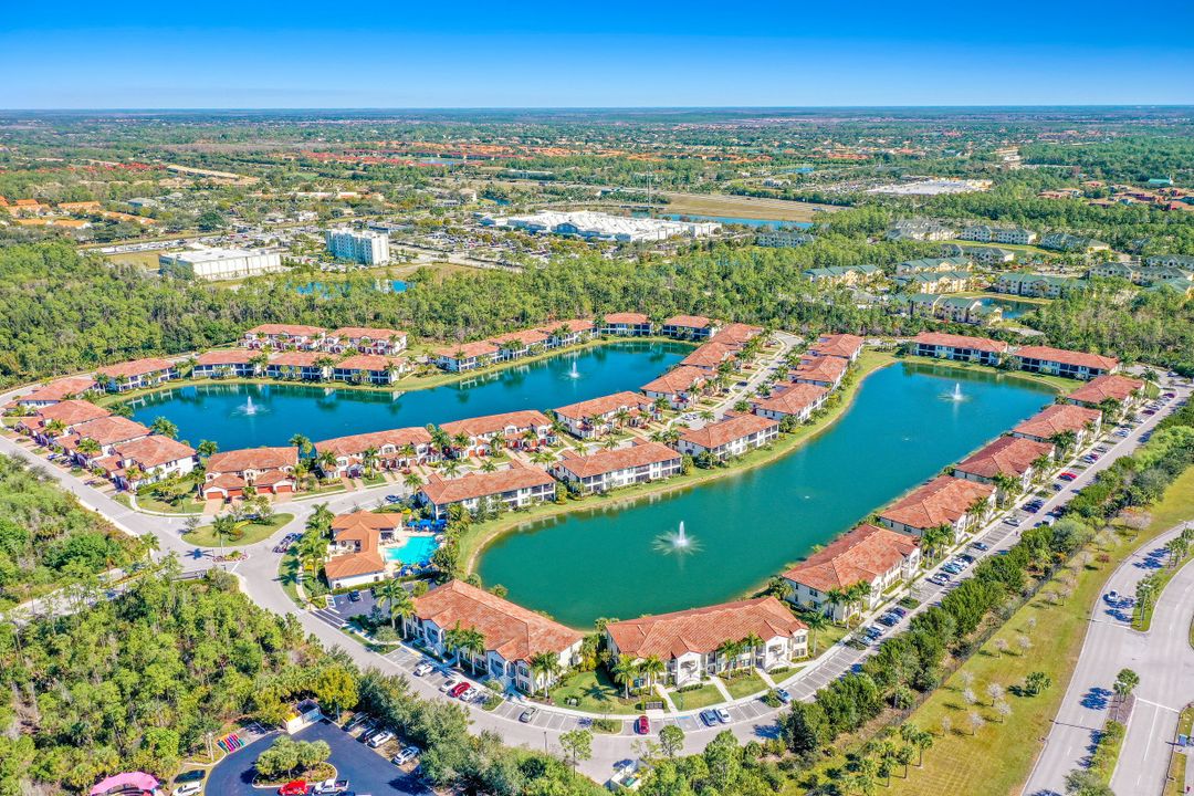 15126 Palmer Lake Cir #103, Naples, FL 34109