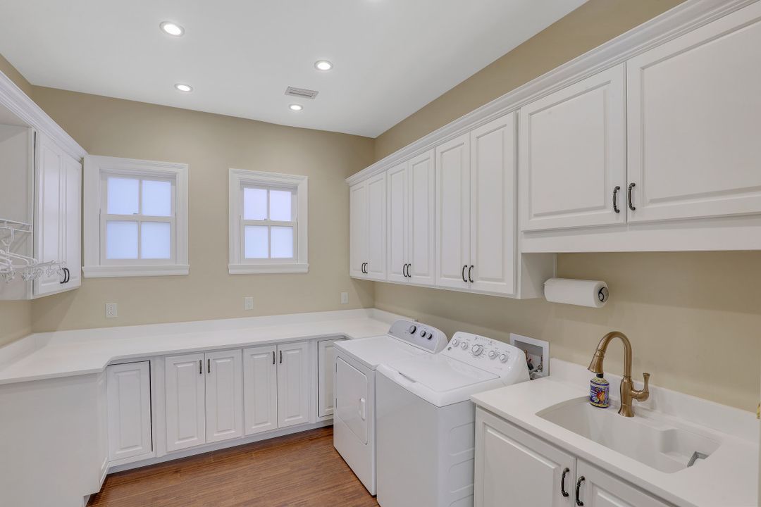 16671 Pistoia Way, Naples, FL 34110