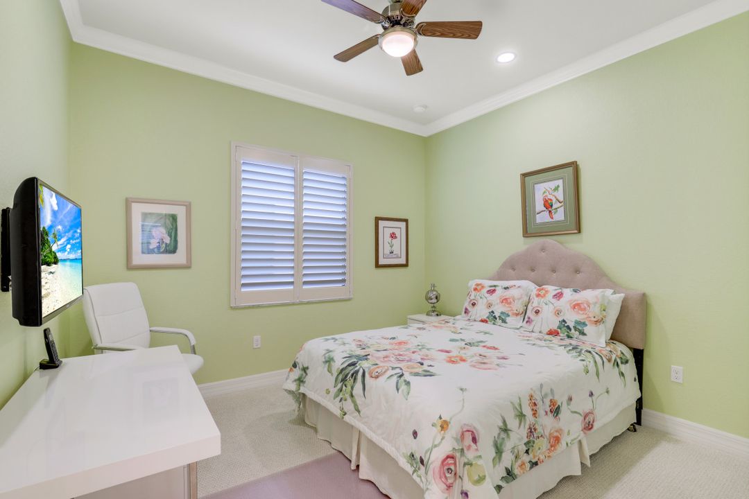 3050 Hudson Ter, Naples, FL 34119