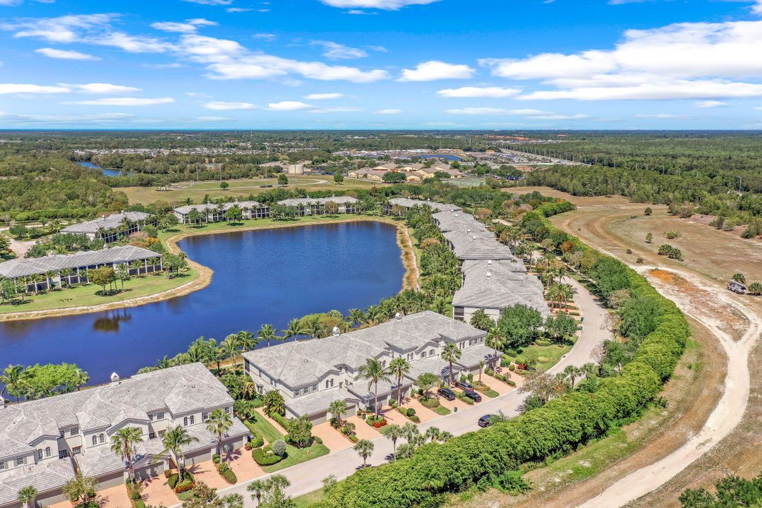 9263 Museo Cir #204, Naples, FL 34114