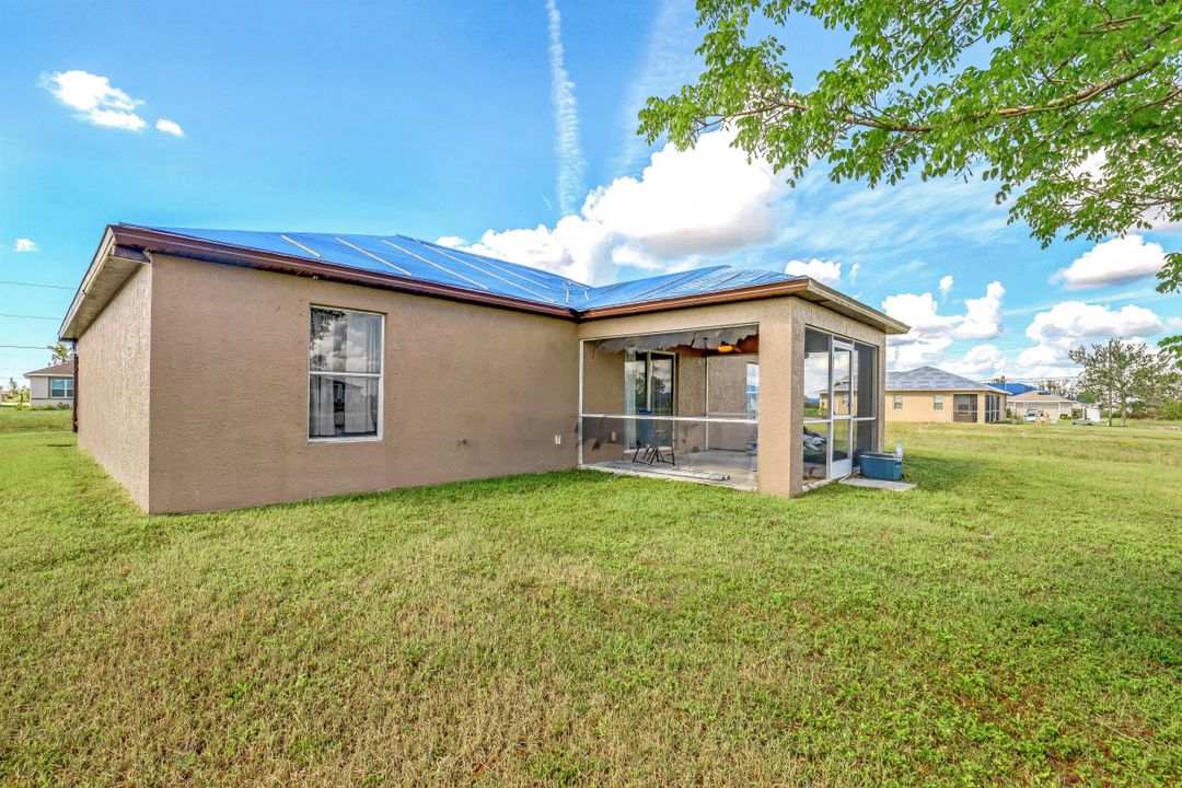 1725 NW 11th Ct, Cape Coral, FL 33993